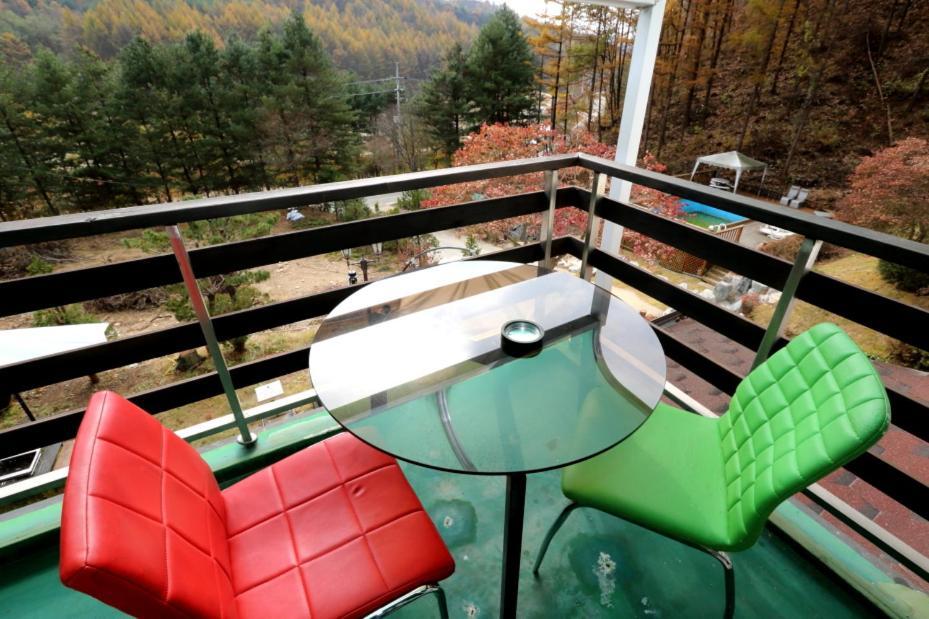 Pinearoma Pension Hongcheon Extérieur photo